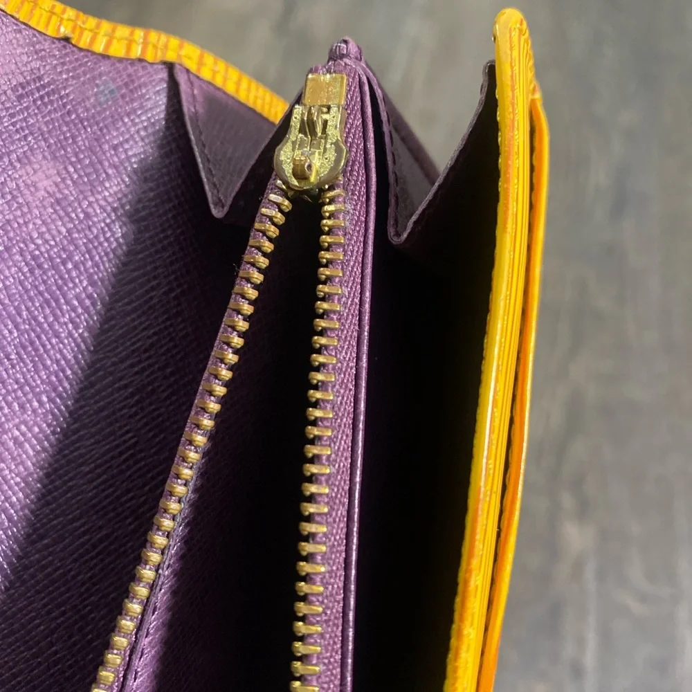 LOUIS VUITTON Epi Leather Sarah Wallet